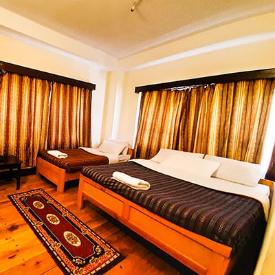 About Hotel Paro